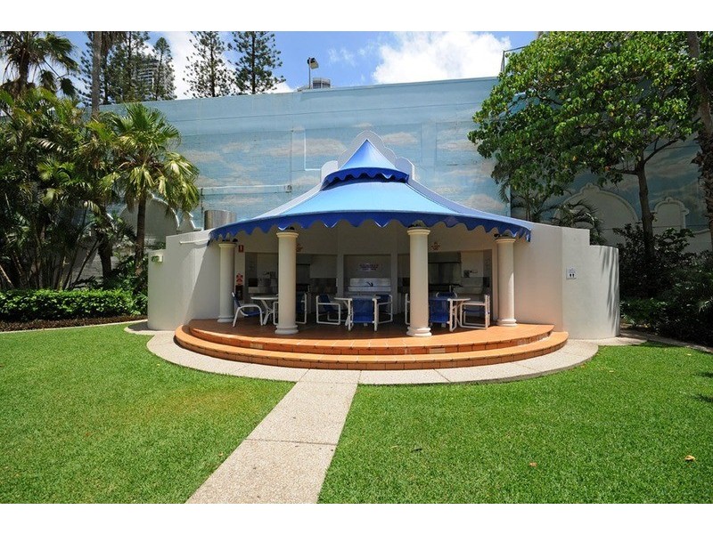 7 Elkhorn Avenue, Surfers Paradise QLD 4217