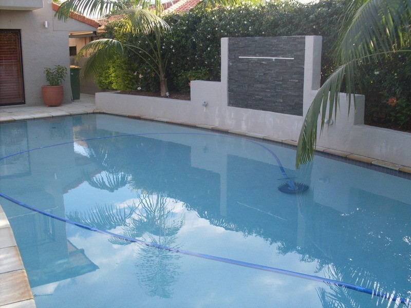 10 St Pauls Place, Isle Of Capri QLD 4217