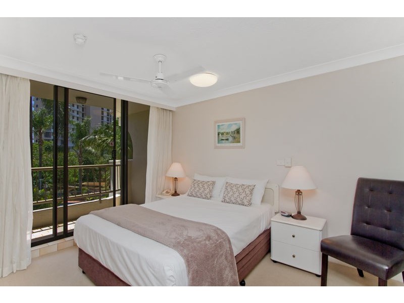 ARISTOCRAT 19 Aubrey  Avenue, Surfers Paradise QLD 4217