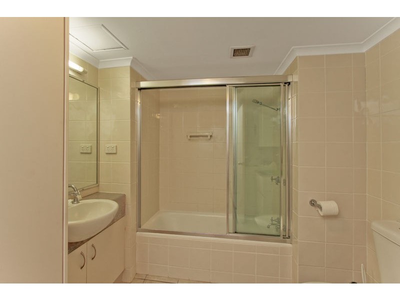 ARISTOCRAT 19 Aubrey  Avenue, Surfers Paradise QLD 4217