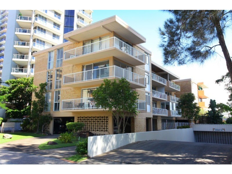28 Riverview  Parade, Surfers Paradise QLD 4217