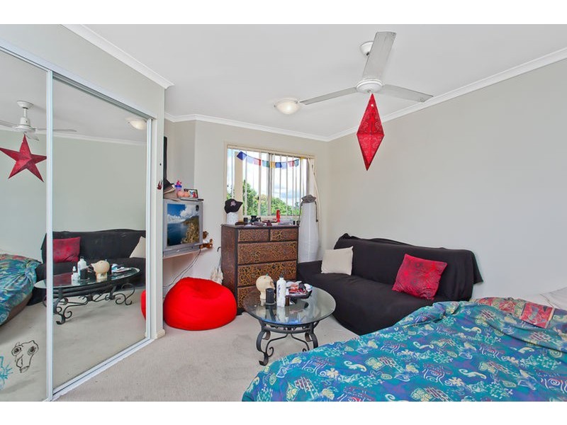 142 Stanhill Drive, Chevron Island QLD 4217