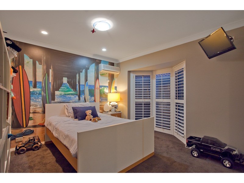 79 Gibraltar Drive, Isle Of Capri QLD 4217