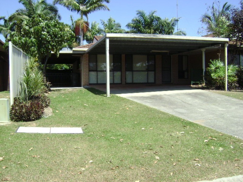 13 Hokitika  Street, Broadbeach Waters QLD 4218