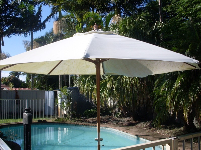 13 Hokitika  Street, Broadbeach Waters QLD 4218