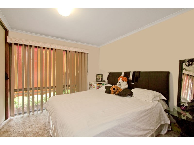 25 Mcleod  Street, Highland Park QLD 4211