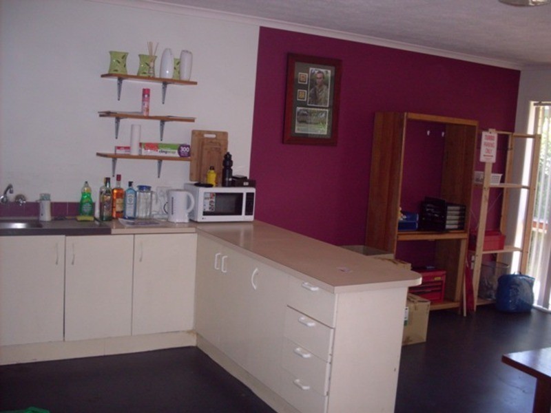 1/16 Parneno Street, Chevron Island QLD 4217