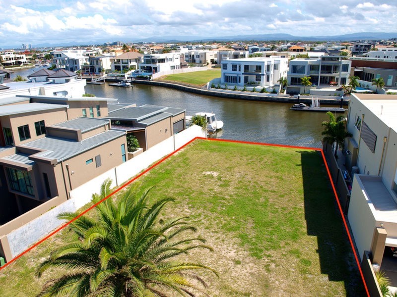 39 Knightsbridge East Parade, Sovereign Islands QLD 4216
