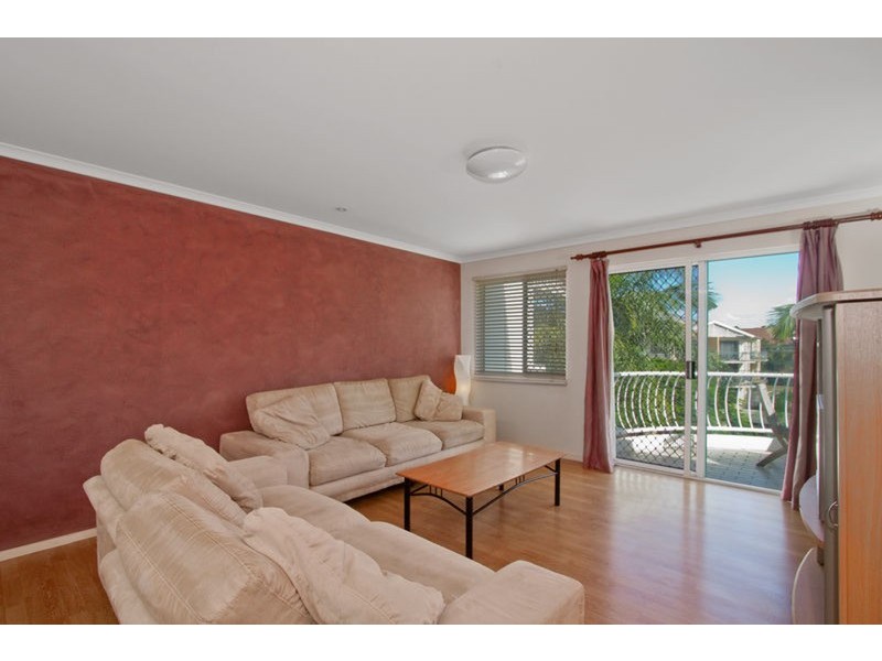17 Genoa  Street, Surfers Paradise QLD 4217