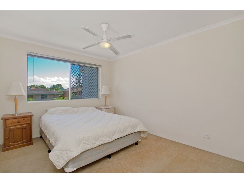 17 Genoa  Street, Surfers Paradise QLD 4217