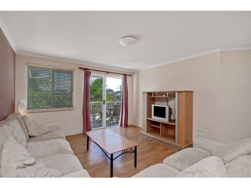 17 Genoa  Street, Surfers Paradise QLD 4217