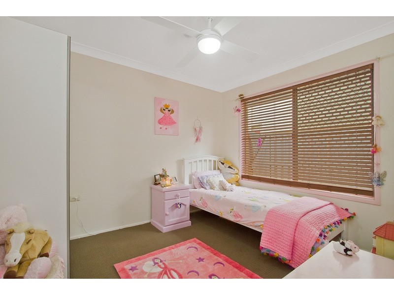 9 Raymond Avenue, Bundall QLD 4217