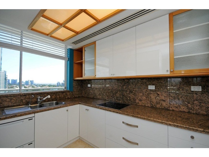 20 Riverview  Parade, Surfers Paradise QLD 4217