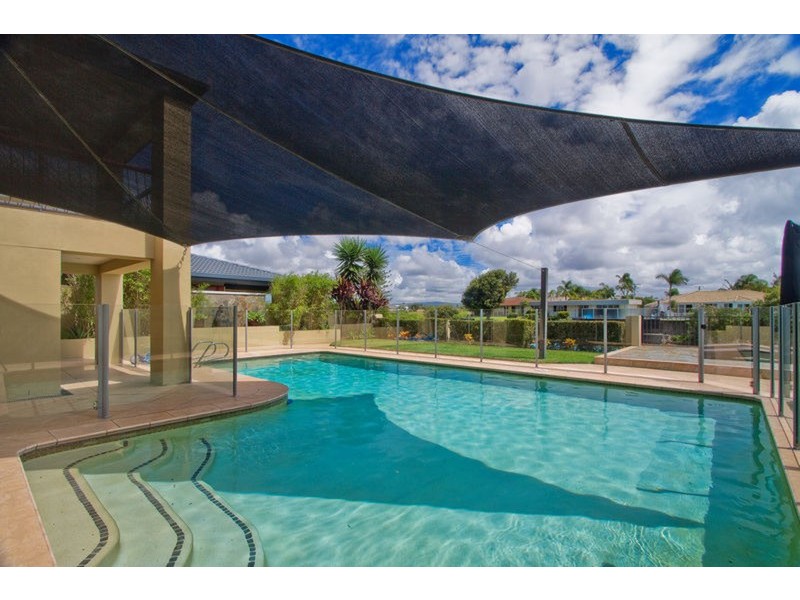 13 Etna Street, Isle Of Capri QLD 4217