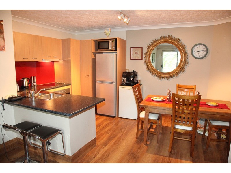 35 “Bay Lodge” Palm Avenue, Surfers Paradise QLD 4217