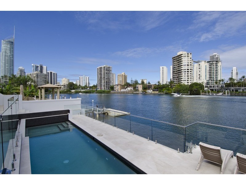 46 Amalfi Drive, Isle Of Capri QLD 4217