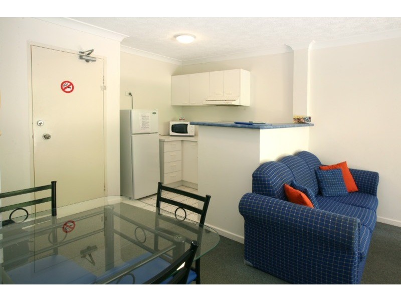 43 Cypress Avenue, Surfers Paradise QLD 4217