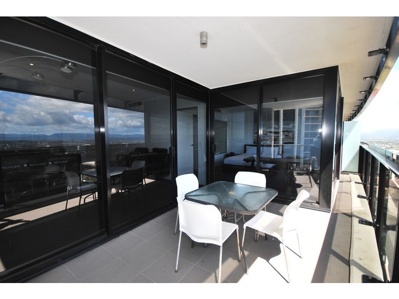 9 Ferny Avenue, Surfers Paradise QLD 4217