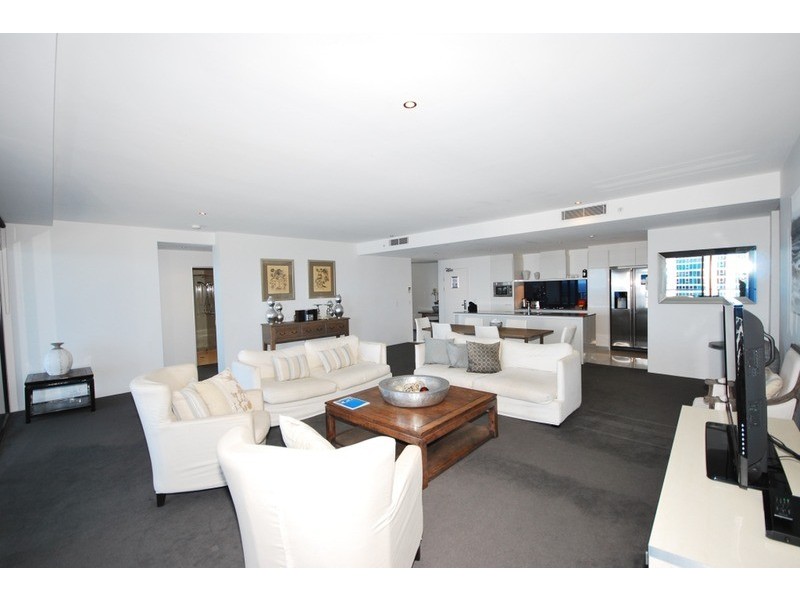 9 Ferny Avenue, Surfers Paradise QLD 4217
