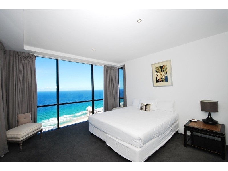 9 Ferny Avenue, Surfers Paradise QLD 4217