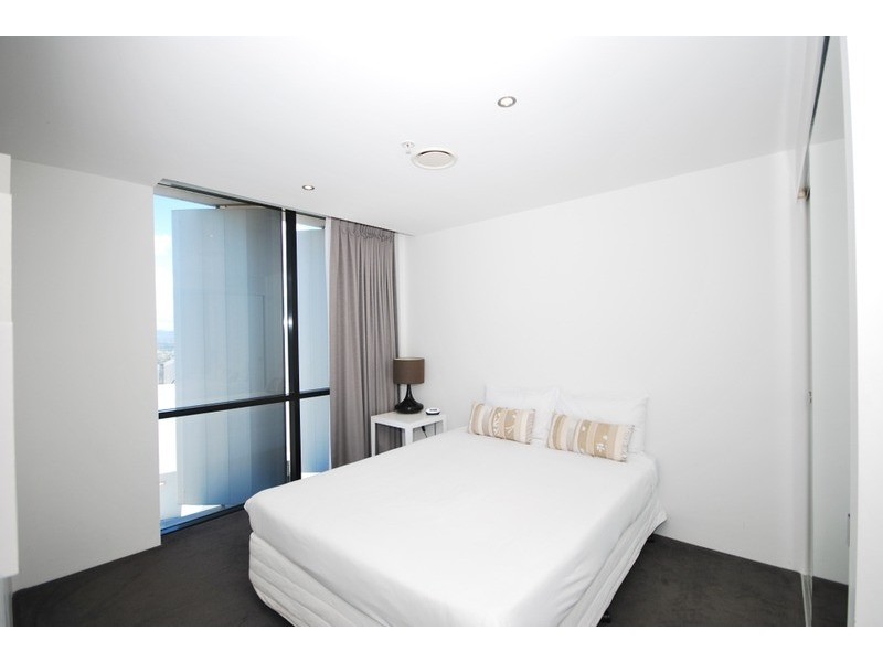 9 Ferny Avenue, Surfers Paradise QLD 4217