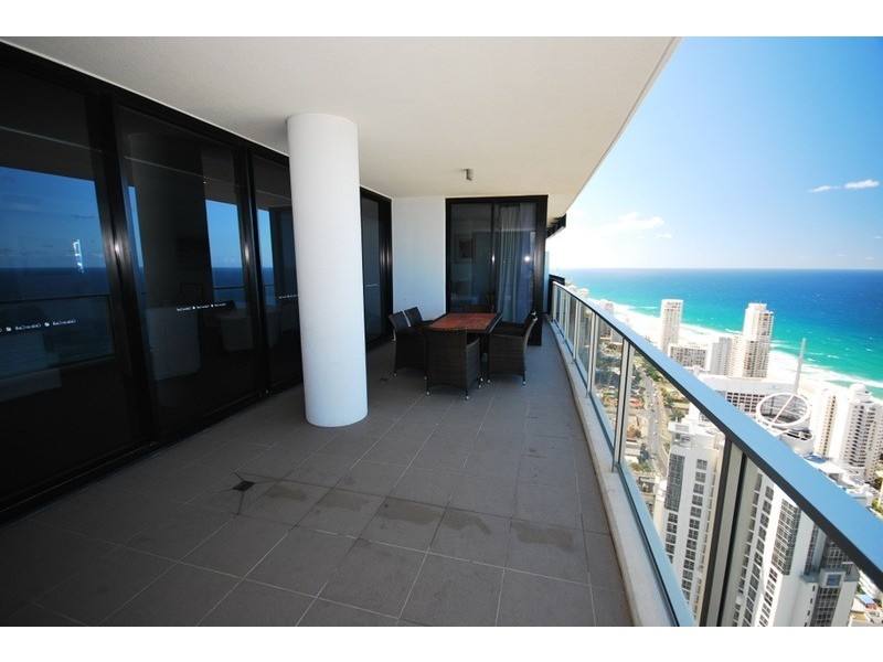 9 Ferny Avenue, Surfers Paradise QLD 4217