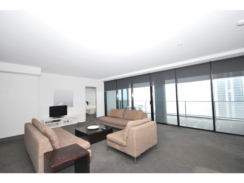 9 Ferny Avenue, Surfers Paradise QLD 4217
