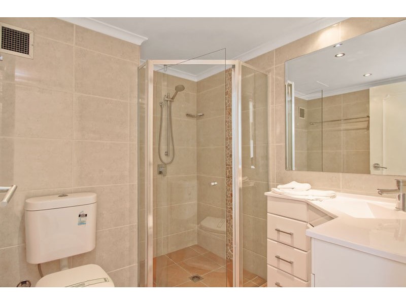 25 Northcliffe “Berkeley on the Beach” Terrace, Surfers Paradise QLD 4217