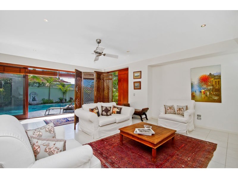 Paradise Waters QLD 4217