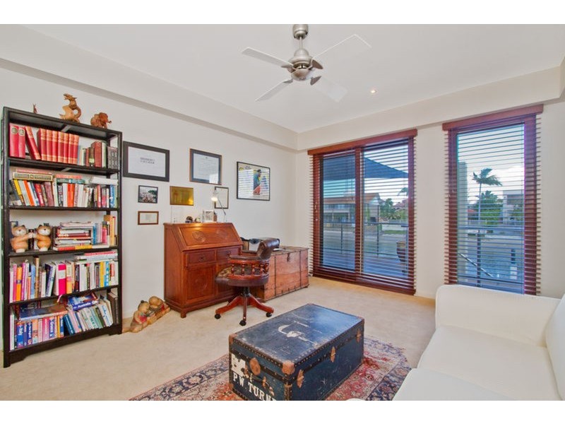 Paradise Waters QLD 4217