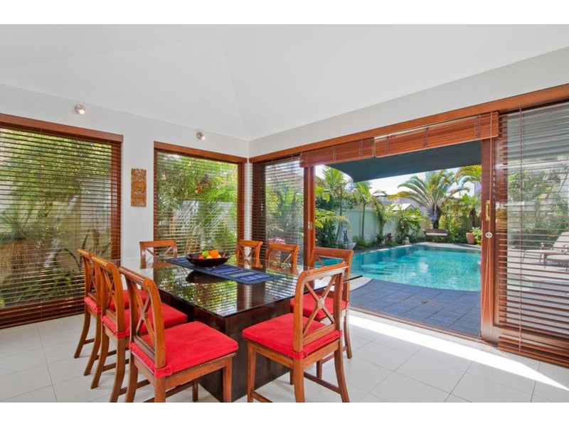 Paradise Waters QLD 4217