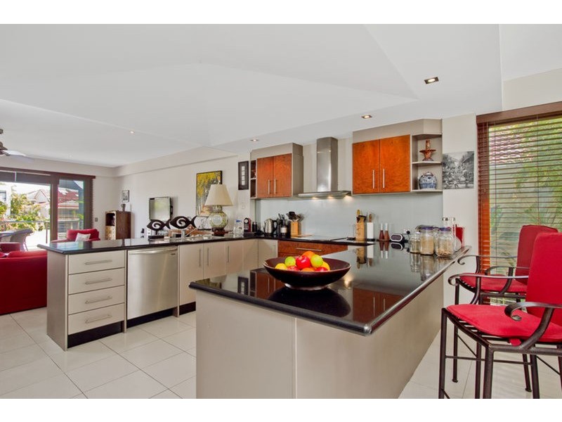 Paradise Waters QLD 4217