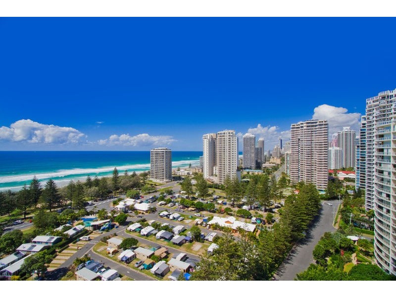 2 Montgomery Avenue, Main Beach QLD 4217