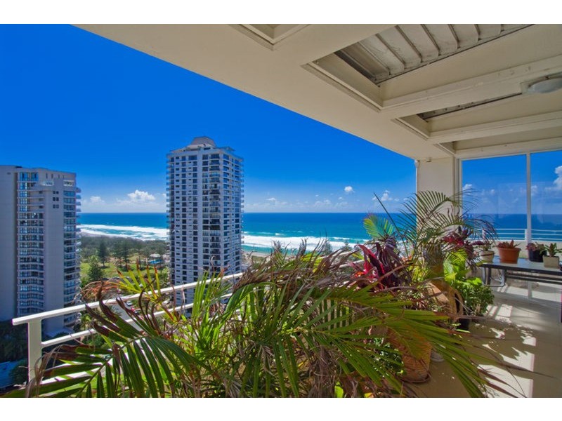 2 Montgomery Avenue, Main Beach QLD 4217