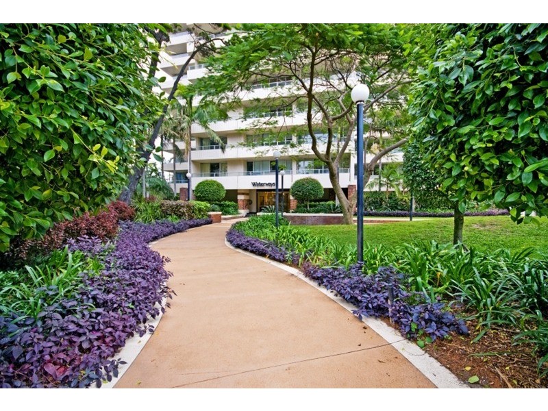 2/40  Ferny  Avenue, Surfers Paradise QLD 4217
