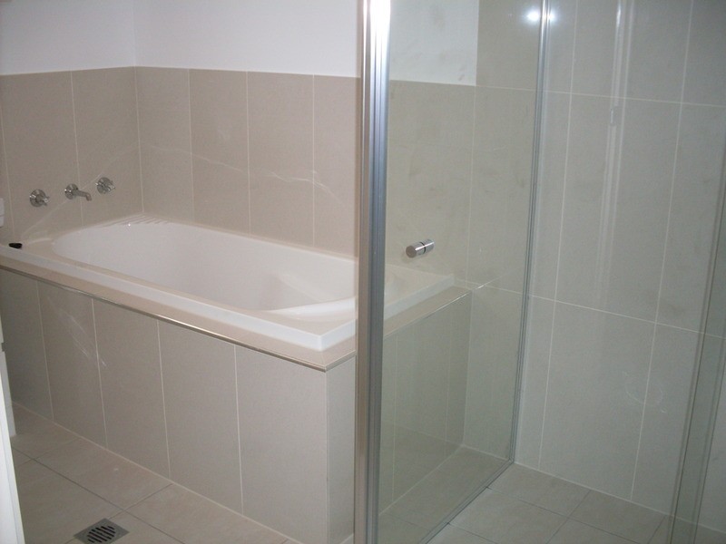 17 Allawah Street, Sorrento QLD 4217