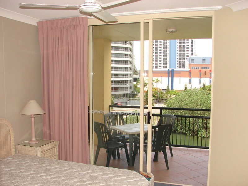 Unit 426a/1 Paradise Island, Surfers Paradise QLD 4217