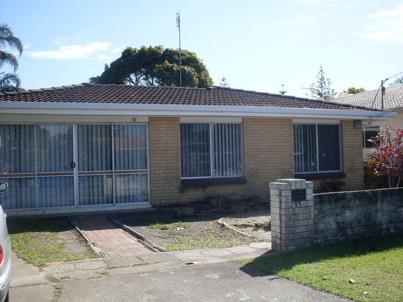 17 Allawah Street, Sorrento QLD 4217