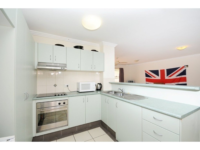 31 Chester  Terrace, Southport QLD 4215