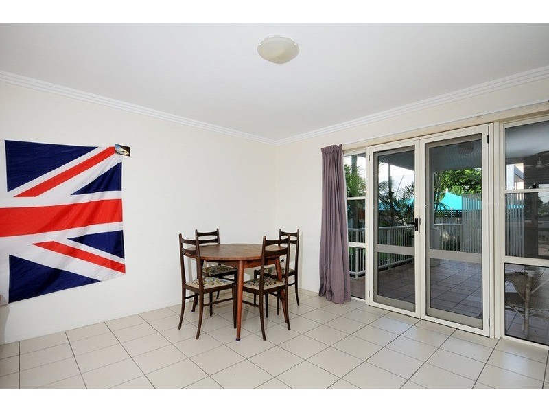 31 Chester  Terrace, Southport QLD 4215