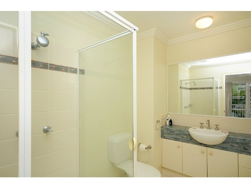 31 Chester  Terrace, Southport QLD 4215