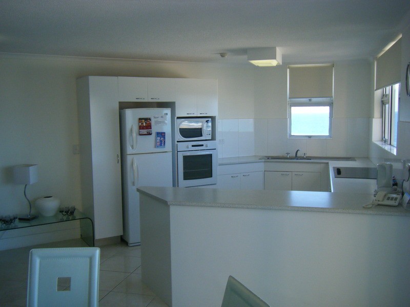 26 Esplanade “Grosvenor”, Surfers Paradise QLD 4217