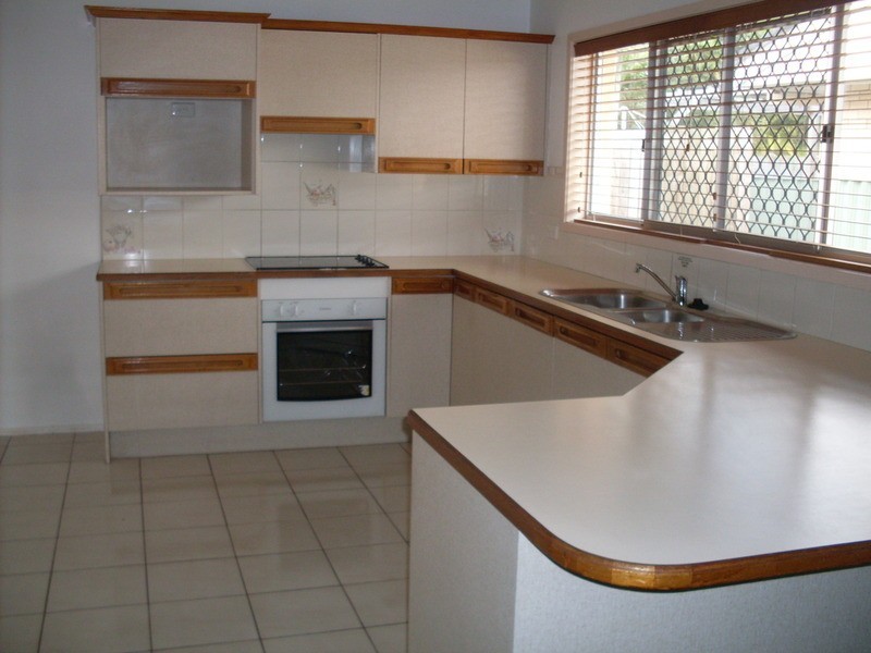 34 Via Roma, Isle Of Capri QLD 4217