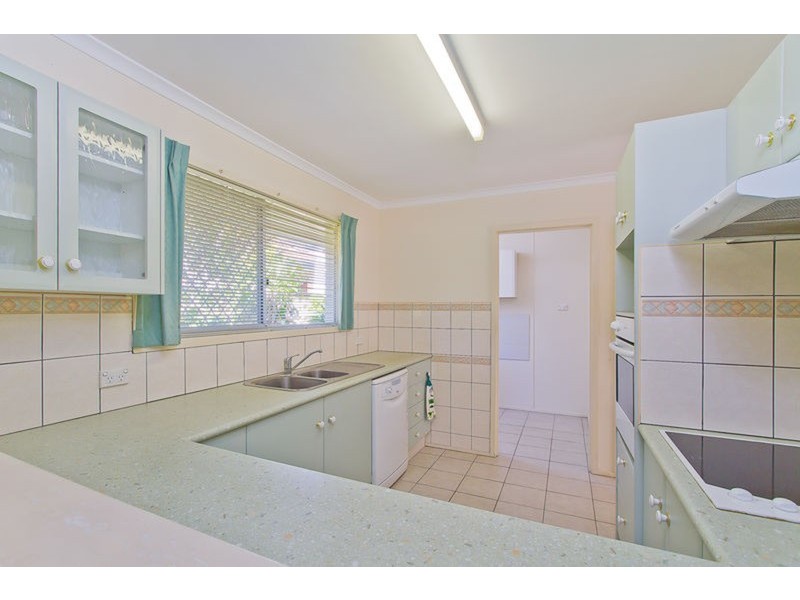 9 Brindisi Avenue, Isle Of Capri QLD 4217