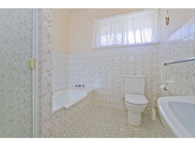 9 Brindisi Avenue, Isle Of Capri QLD 4217