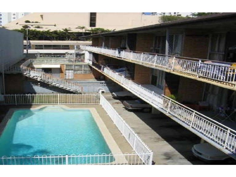 22/136 Old Burleigh  Road, Broadbeach QLD 4218