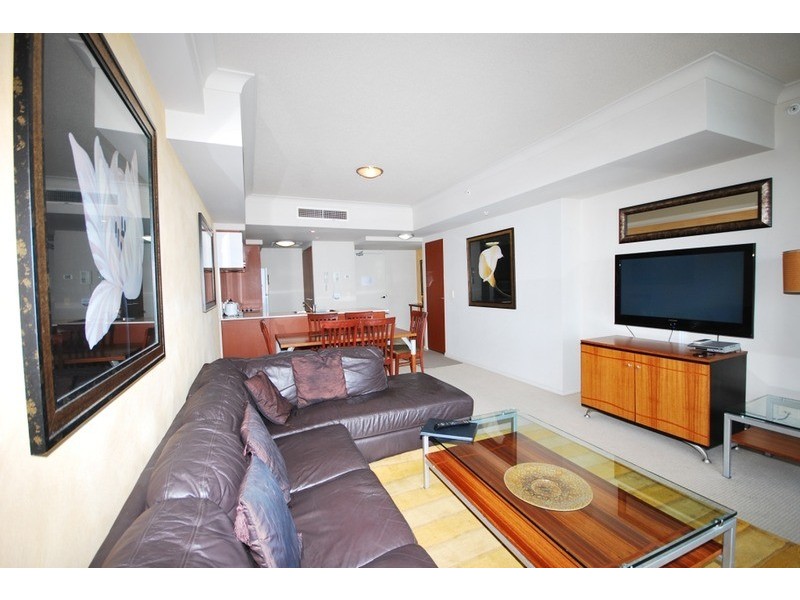 23 Ferny Avenue, Surfers Paradise QLD 4217