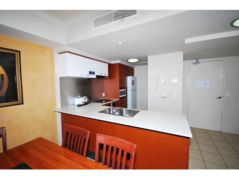 23 Ferny Avenue, Surfers Paradise QLD 4217