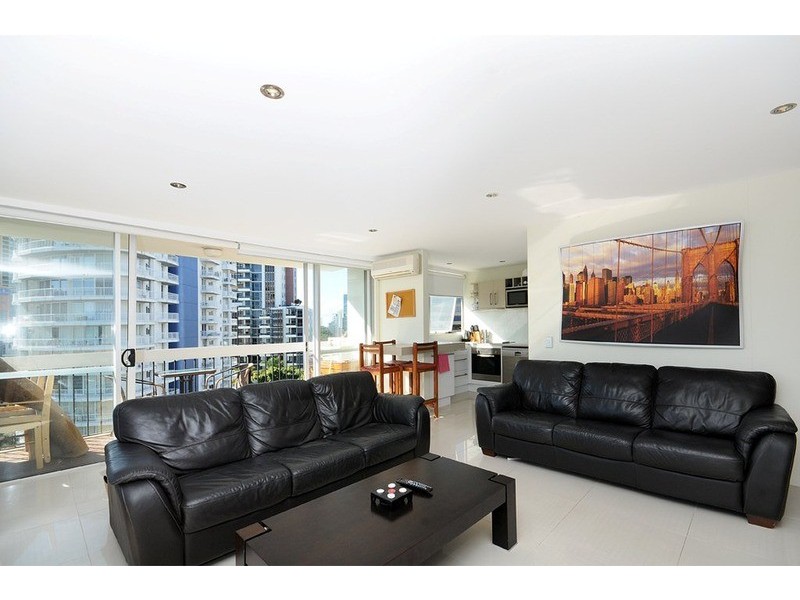 32 “Anchorage” Riverview  Parade, Surfers Paradise QLD 4217