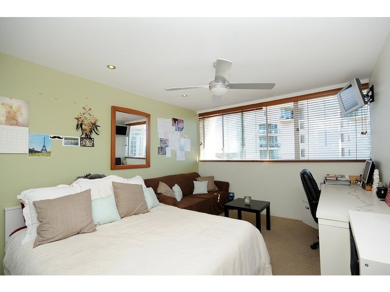 32 “Anchorage” Riverview  Parade, Surfers Paradise QLD 4217